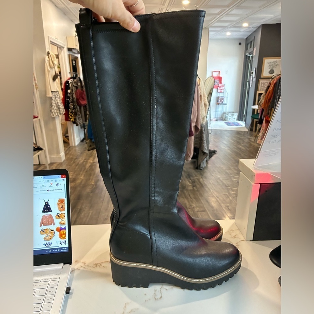 Black Knee-High Women's Boots size 9.5